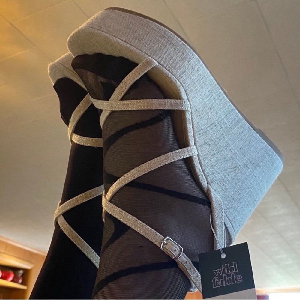 6.5 WILD FABLE STRAPPY PLATFORM WEDGES